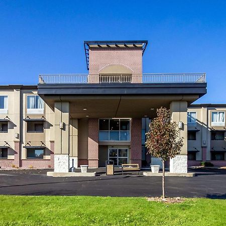 Quality Inn Milwaukee- بروكفيلد المظهر الخارجي الصورة