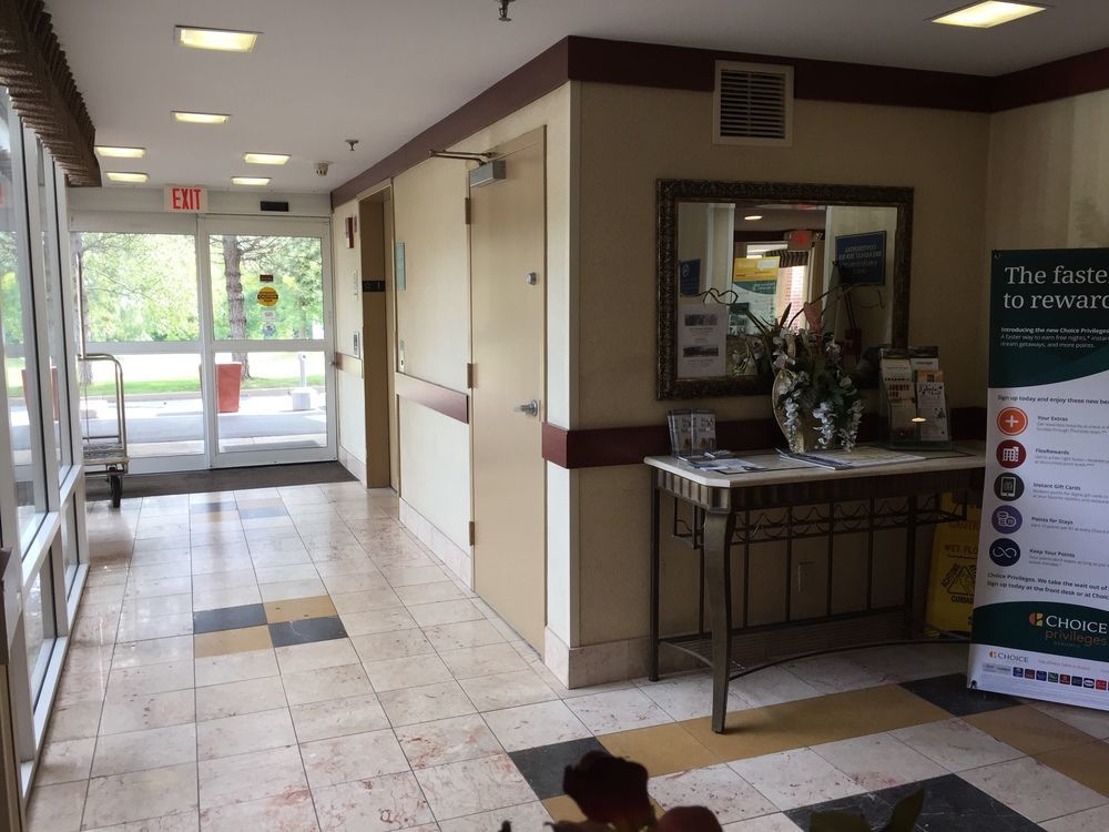 Quality Inn Milwaukee- بروكفيلد المظهر الخارجي الصورة