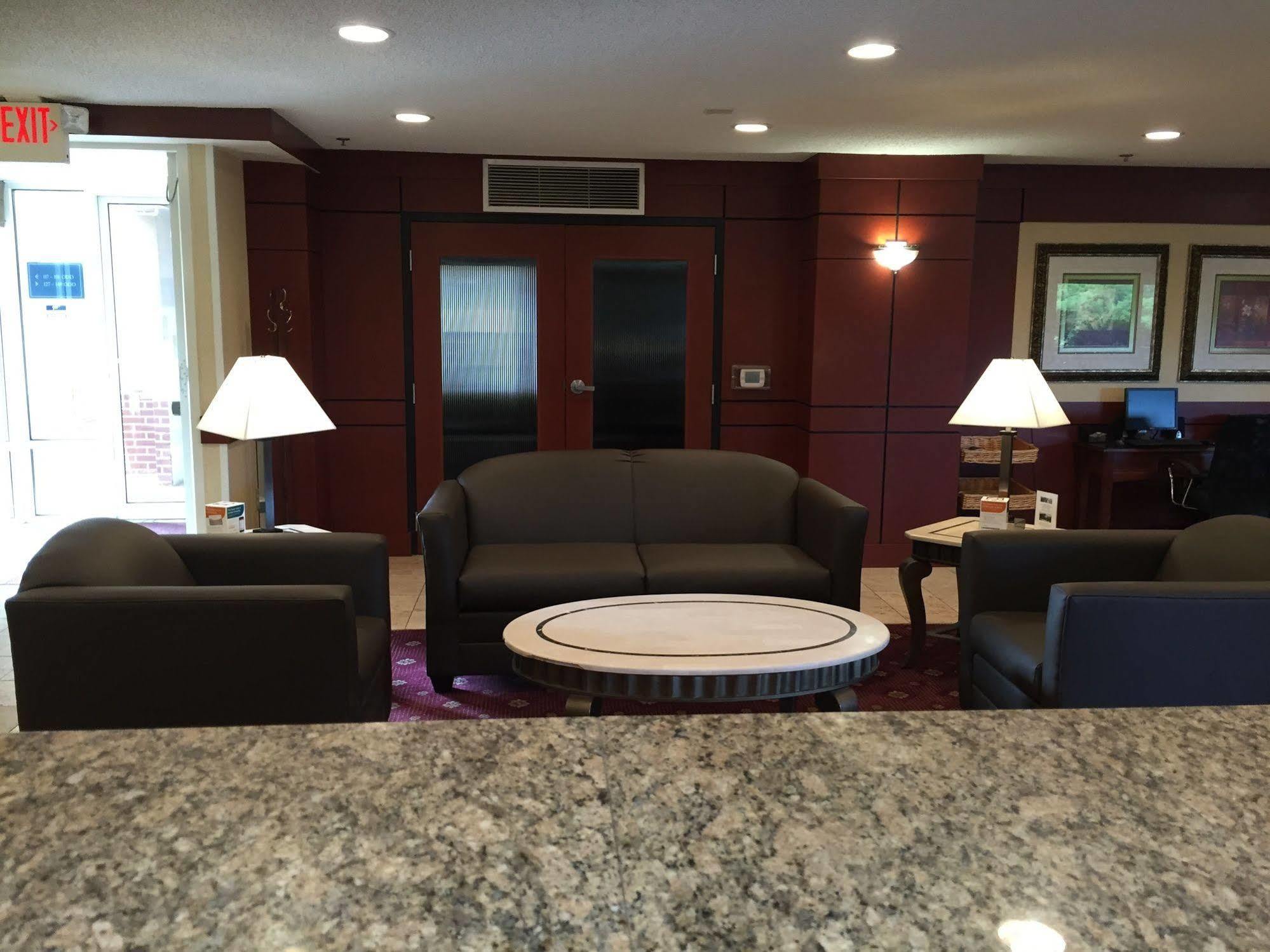 Quality Inn Milwaukee- بروكفيلد المظهر الخارجي الصورة